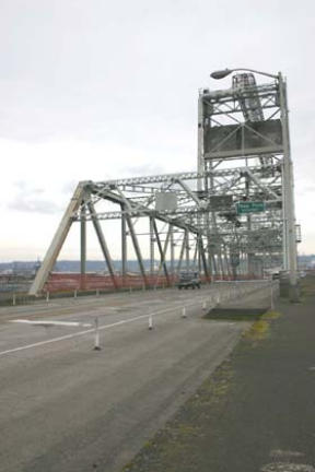 The historic Murray Morgan Bridge, which spans the Thea Foss Waterway and links downtown to Tacomas industrial area. (Photo by Todd Matthews)