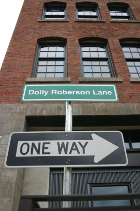 A street sign designates a section of Commerce Street north of 21st Street on the UWT campus as Dolly Roberson Lane. (PHOTO BY TODD MATTHEWS)