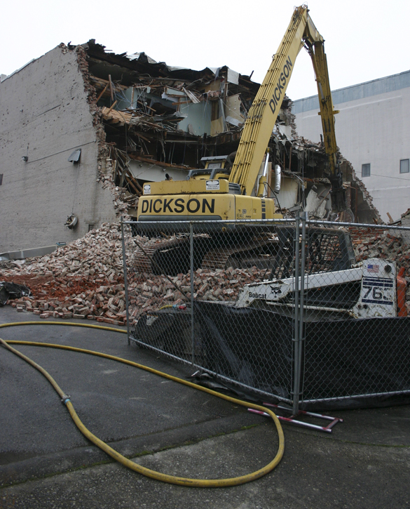 Pierce County razes century-old downtown Tacoma building. (PHOTO BY TODD MATTHEWS)