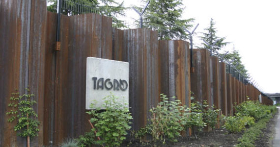 The City of Tacoma recently completed a nearly $10 million project to build a 2,500-foot-long floodwall that aims to protect the Central Wastewater Treatment Plant. (PHOTO BY TODD MATTHEWS)