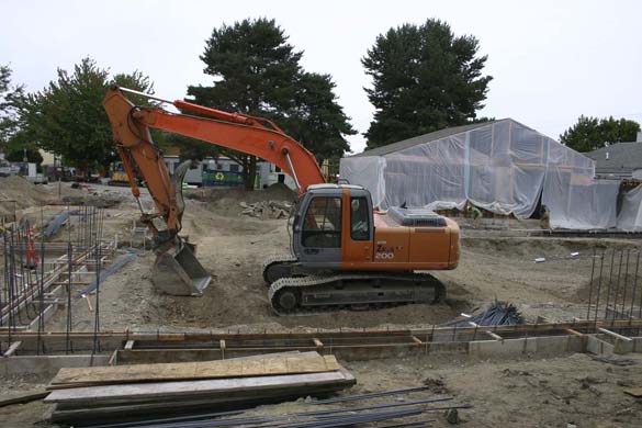 Construction continues on Hilltop aquatics facility