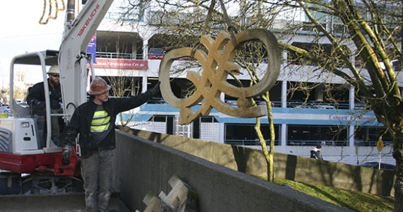 Vandalism, safety concerns force downtown Tacoma sculpture's removal