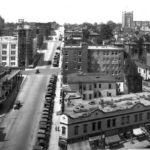 The Hosmer House ca. 1925 sits between the Rhodes (later Rialto) Apartments and the Caswell Optical Company Building. (PHOTO COURTESY HISTORIC TACOMA / TACOMA PUBLIC LIBRARY NORTHWEST ROOM)