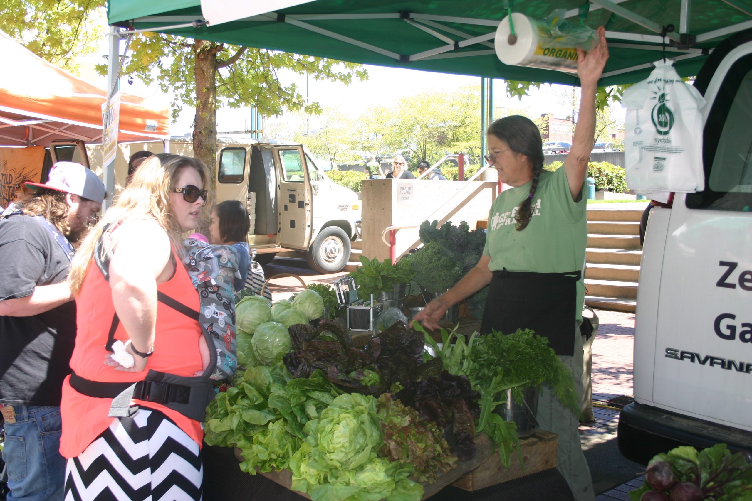 Tacoma farmers' markets bring the farm to the city