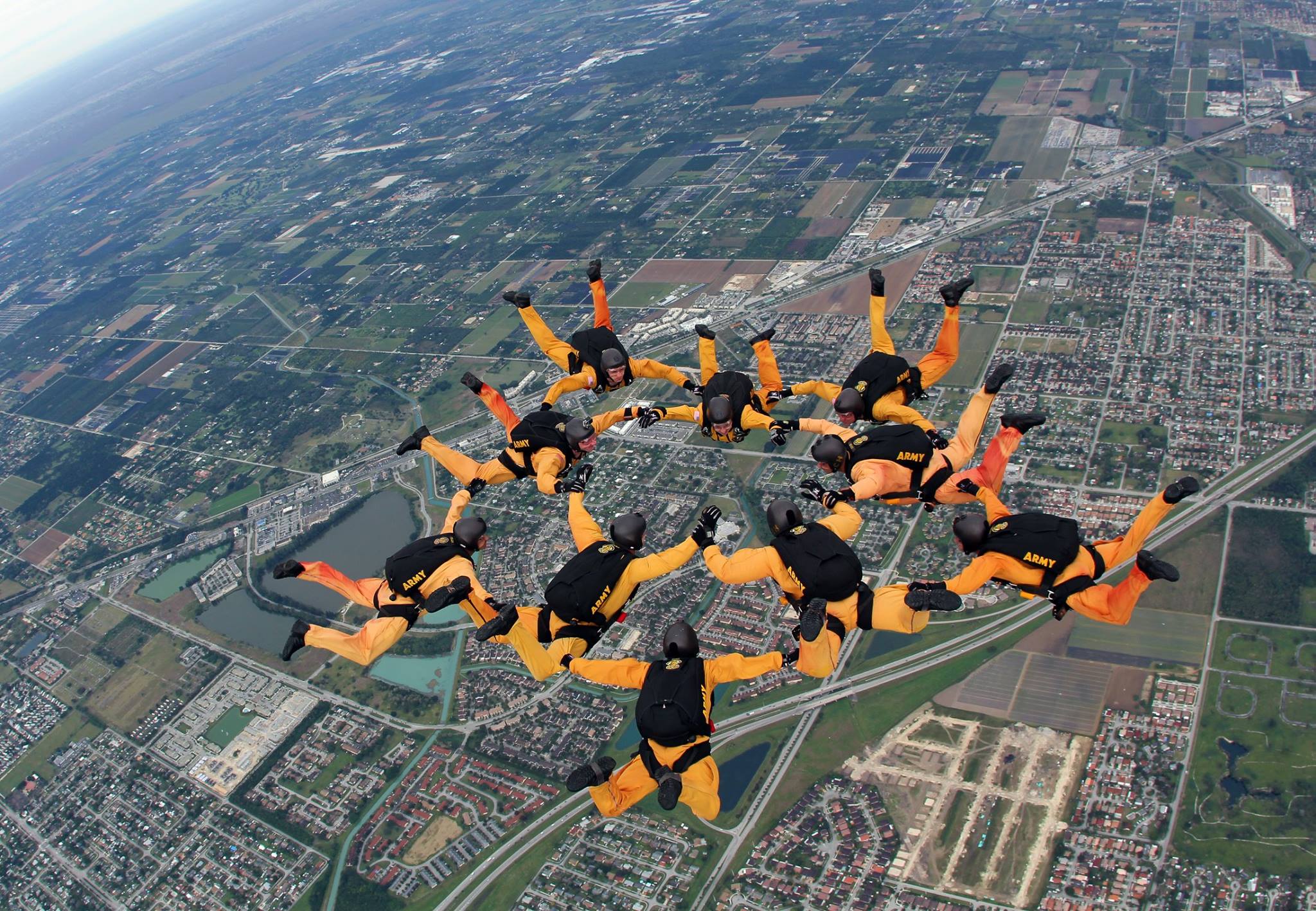 US Army Golden Knights parachute demonstration team. Credit: Golden Knights