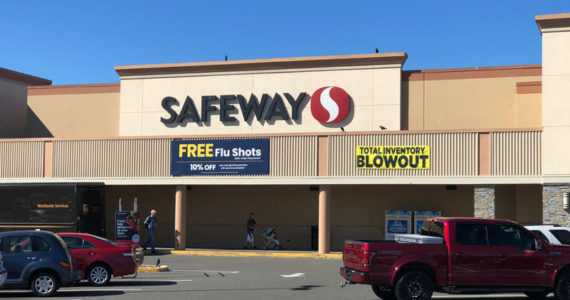 The Highland Hill Safeway on 6th Avenue is closing. Photo by Morf Morford