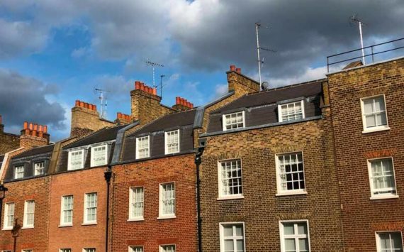 These rowhouses in central London have seen scandals, wars and many families passing through them - and will certainly see many more. (Photo by Morf Morford)