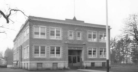 Parkland School in 1928. Photo courtesy of Tacoma Public Library TPL Historic Building Files - P\012102_-_PACIFIC_AVE__Parkland_19280114.jpg