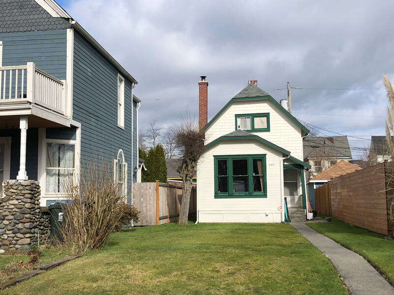 Many older parts of our cities (especially those areas with homes built before 1945) have houses large and small in the same area. Many of them were owner-built without official financing. (Photo by Morf Morford)