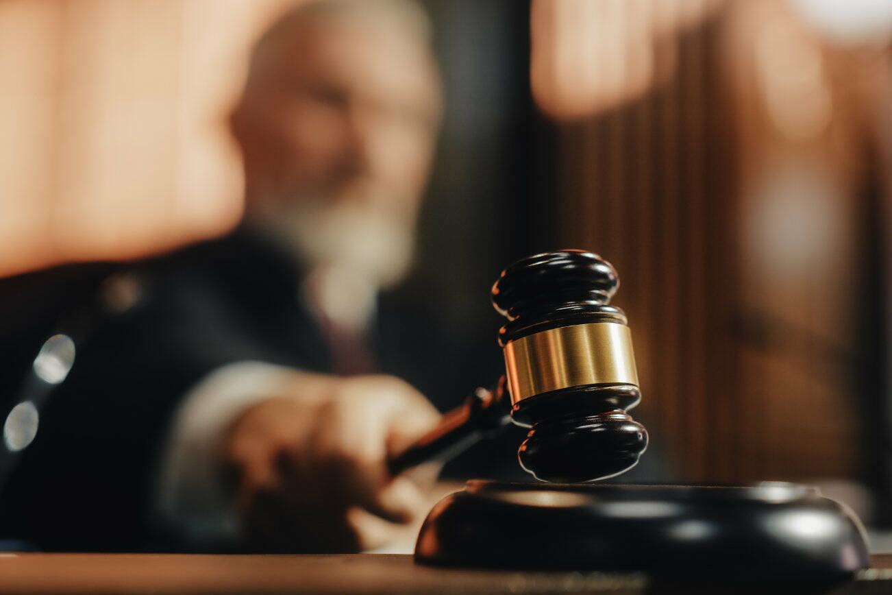 Court of Law and Justice Trial Session: Imparcial Honorable Judge Pronouncing Sentence, striking Gavel. Focus on Mallet, Hammer. Cinematic Shot of Dramatic Not Guilty Verdict. Close-up Shot.