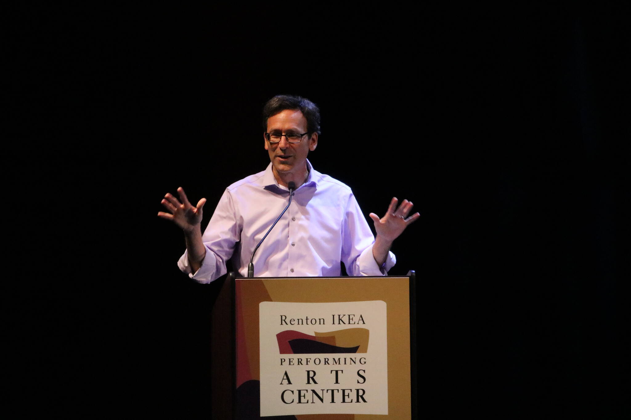 Gov. Bob Ferguson speaks at Renton High School on Sept. 19 ahead of signing an executive order launching the Washington Completes FAFSA Campaign. Photo by Bailey Jo Josie/Sound Publishing
