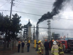 Tacoma fire fighters responded Wednesday morning to reports of a crude oil burning at a refinery located on the Port of Tacoma tide flats. (PHOTO COURTESY TACOMA FIRE DEPARTMENT)