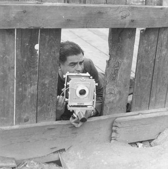 Photographer Elmer Ogawa in Seattle circa 1950s. (ELMER OGAWA PHOTOGRAPH / COURTESY UNIVERSITY OF WASHINGTON SPECIAL COLLECTIONS)