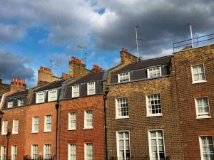 These rowhouses in central London have seen scandals, wars and many families passing through them - and will certainly see many more. (Photo by Morf Morford)