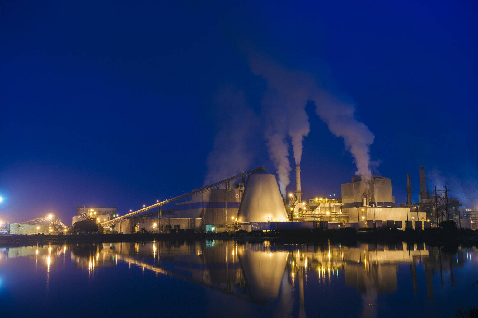 A pulp mill on the waterfront at night, near Port Angeles, Washington (Getty Images)