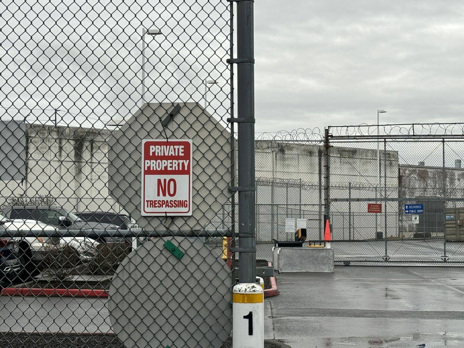 Grace Deng/Washington State Standard
A no trespassing sign outside of Northwest ICE Processing Center, also known as Northwest Detention Center.