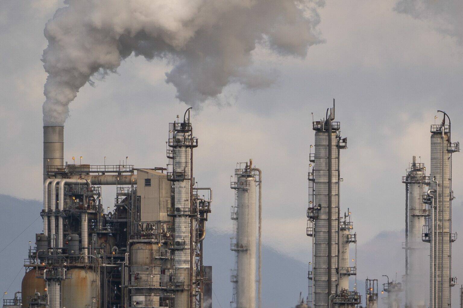David Ryder/Getty Images 
The Marathon Anacortes Refinery, operated by Marathon Petroleum, is seen on March 8, 2022, in Anacortes, Washington.